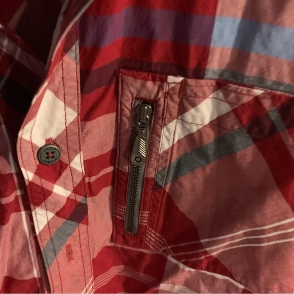 Men’s Under Armor Button Down Shirt - Picture 2 of 6